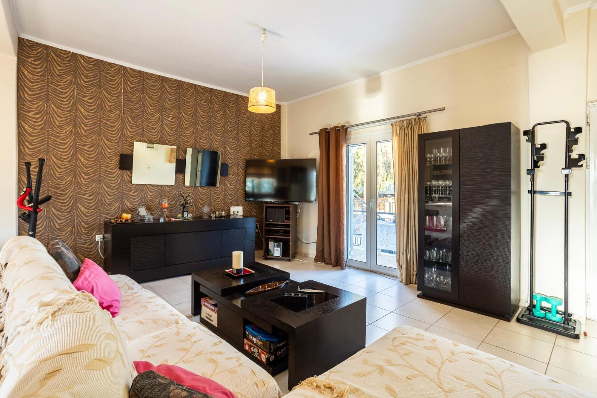 Kalamata'S Sunny Retreat Near The Historic Center Esterno foto
